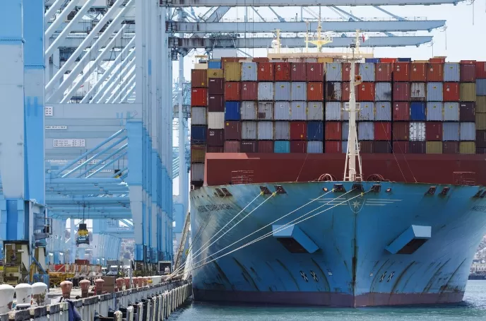 Shipping costs from China to Bordeaux